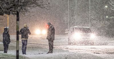 Ireland weather mayhem fueled by US killer freeze with Met Eireann warning of snow and storms
