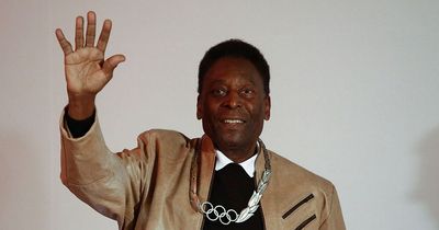 Manchester United stars pay tribute to Pele following death at 82