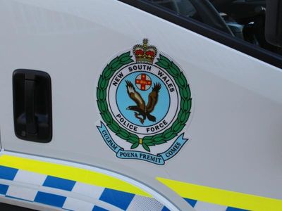 Drug trafficking arrests at Sydney pub
