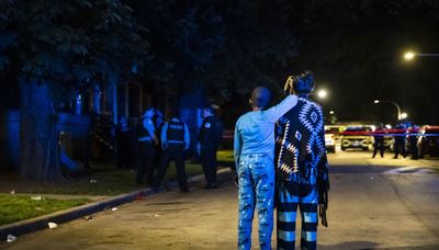 In Chicago, a year of fewer shootings and murders but little sense of being safer