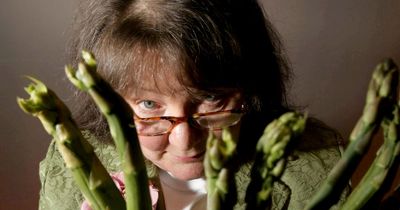 Asparagus-chucking fortune teller predicts Royal health scare and shock celebrity deaths