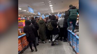 ‘Absolute chaos’ as Aldi shoppers shove young children to buy Prime drink