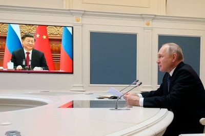 Vladimir Putin and Xi Jinping holds talks as Russia again bombards Ukraine with missiles