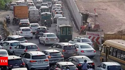 Traffic chaos likely as Ashram Flyover to be shut from Jan 1: Delhi Police