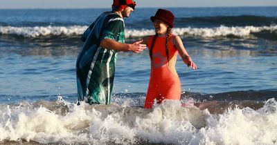 Tynemouth coffee shop offers warming freebies at New Year's Day dip event