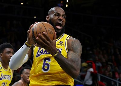 LeBron's 47 points on 38th birthday spark Lakers to NBA win