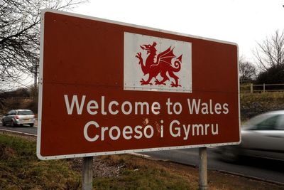 Social media may threaten the Welsh language, study reveals