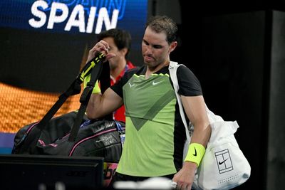 Nadal crashes in season-opening match as Swiatek cruises at United Cup