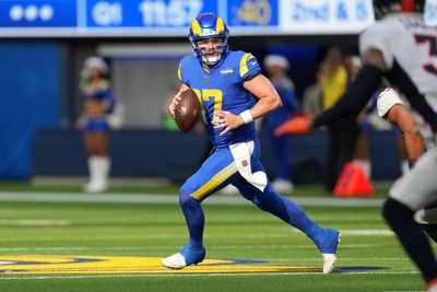NFL Week 17 picks: Any experts giving Rams a chance vs. Chargers?