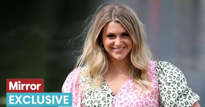 Celebrity relationships expert shares the one mistake people make on dating profiles