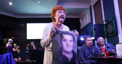 Widow, 81, brings pillow with late husband's face on it to pub every New Year's Eve