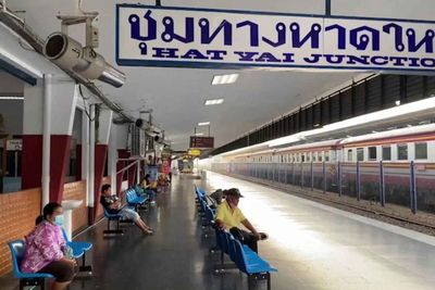 Hat Yai-Padang Besar train services resume