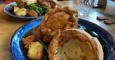 I spent £15 on a roast dinner at Papillon on Hope Street and I'd definitely do it again - review