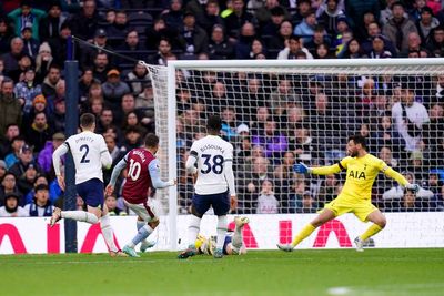 Tottenham booed off after costly home defeat by Aston Villa
