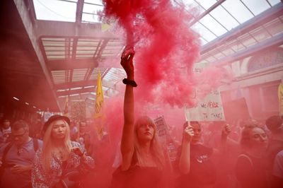 Extinction Rebellion suspends 'public disruption' tactics