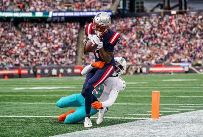 WATCH: Tyquan Thornton come alive with tip-toe touchdown vs Dolphins