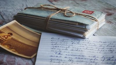 Advocates working to revive 'dying art' of letter writing and bolster mental health