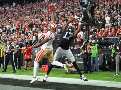 Watch: Davante Adams with incredible TD catch to put Raiders ahead over 49ers at half time