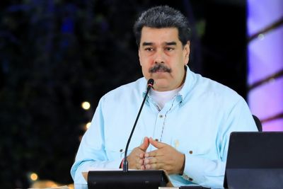 Venezuela leader says willing to work at normalizing US ties