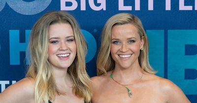 Reese Witherspoon's daughter Ava Phillippe brings in the new year with A&E dash