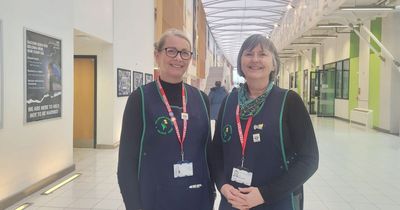 The 'Mother Teresa' Nottinghamshire hospital volunteers keeping patients in touch with family