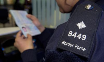 UK Border Force begin patrols of French beaches in new migration strategy