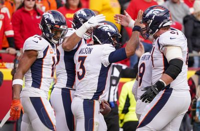 Twitter reacts to Broncos’ 27-24 loss to Chiefs