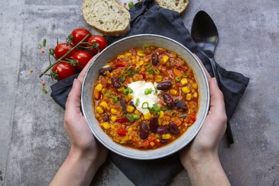 6 foods and drinks to choose in the New Year to improve mood, energy, and longevity