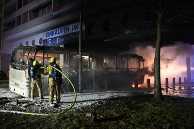 Germany condemns New Year's attacks on fire, police officers