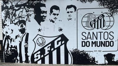 ‘It’s going to be crazy’: Crowds flock to Santos for Pelé’s wake