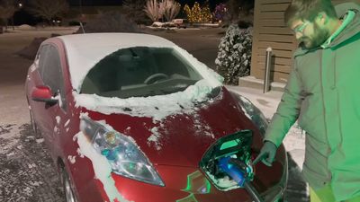 See How Two Nissan LEAFs Charge After Being Deep Frozen For Two Days