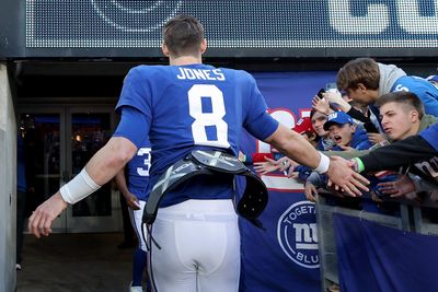 Daniel Jones draws ‘MVP’ chants from fans, praise from teammates