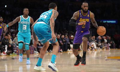 Lakers vs. Hornets: Lineups, injury reports and broadcast info for Monday