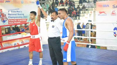 Shiva Thapa, Rohit Tokas storm into quarters of National Boxing Championships