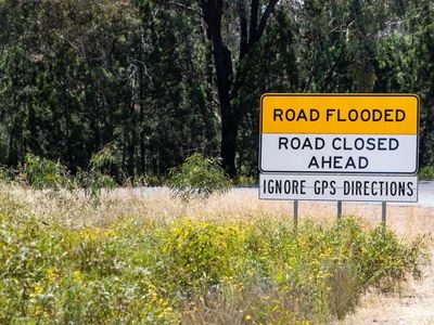 Race to evacuate as floods hit Kimberley