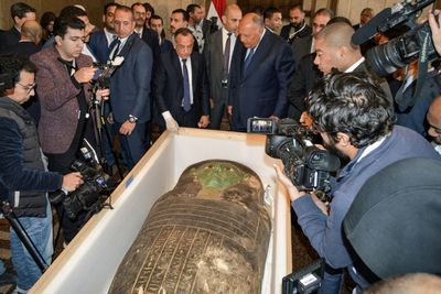 Egypt recovers 2,700-year-old sarcophagus lid from US