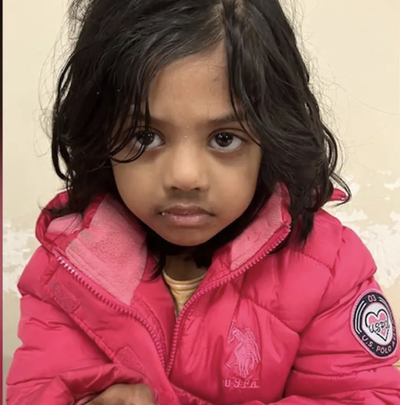 Girl found wandering alone on New Year’s Eve reunited with her parents