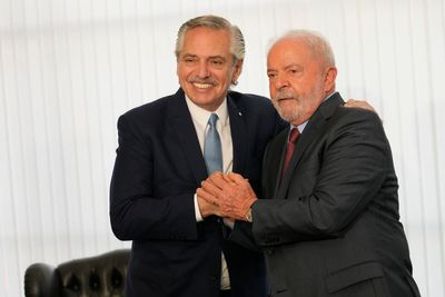 Brazil's Lula welcomed back by Latin American leaders