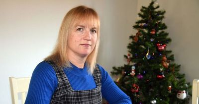 Woman fuming as she is £649 out of pocket over Christmas in Currys refund battle over iPhone