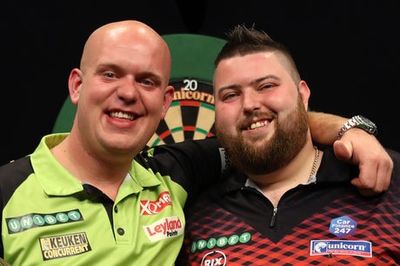 World Darts Championship: Michael van Gerwen to face Michael Smith in repeat of 2019 final