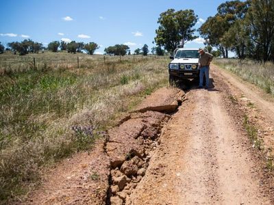 NSW's $500m road fund a start: mayor