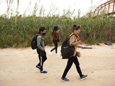 Cuban influx forces U.S. Park Service to close Florida islands