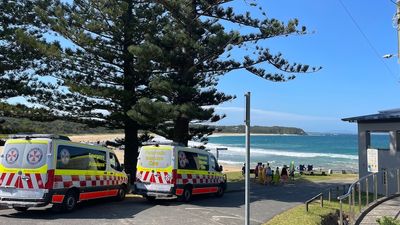 Man drowns trying to save daughter at Back Beach on NSW's Mid North Coast
