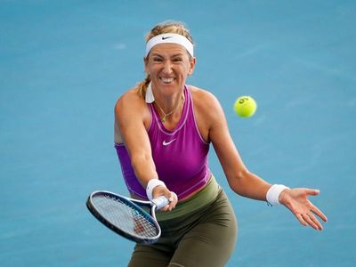Azarenka digs deep for Adelaide win
