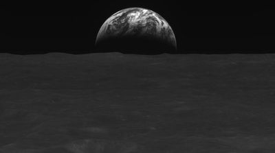 South Korea's Lunar Orbiter Sends Photos of Earth, Moon