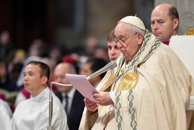 Benedict's death clears path for Pope Francis to retire of old age in future