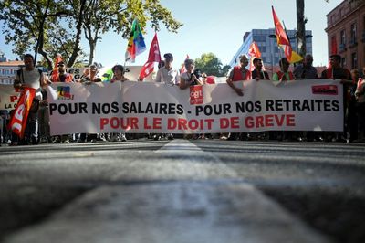 France signals flexibility in face of pension reform resistance