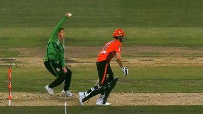 Watch: Adam Zampa's attempt of 'Mankading' overturned by third umpire in Big Bash League