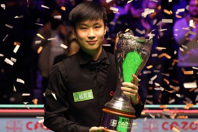 Two further Chinese players suspended from World Snooker Tour through match-fixing investigation