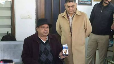 RTA office staffers go on pen down strike against AAP Gurpreet Singh Gogi in Ludhiana